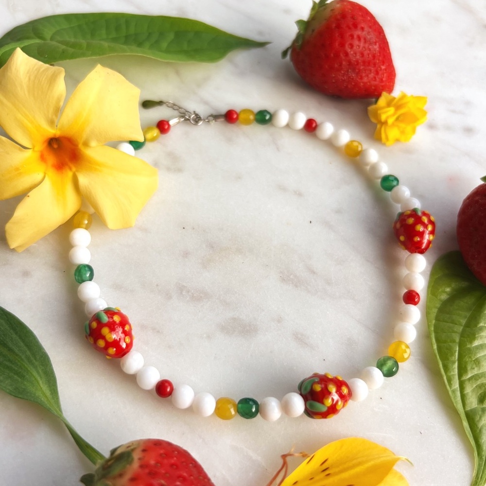 🍓Strawberry Day🍓New - Hand Made 🍓Beaded Necklace- size 2-7 years 🍓